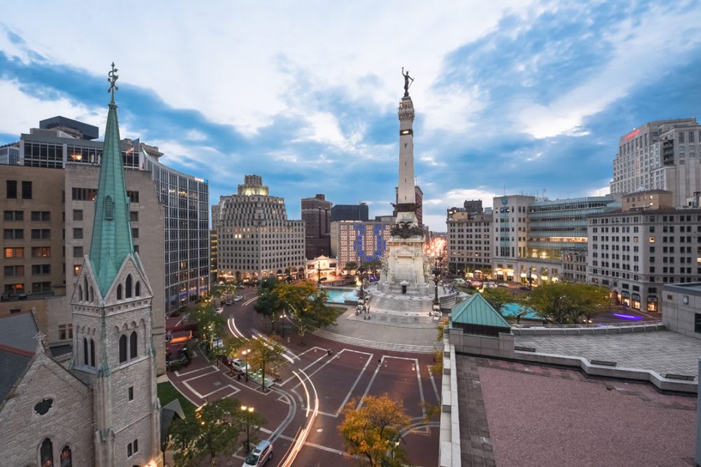 downtown Indianapolis view of city circle