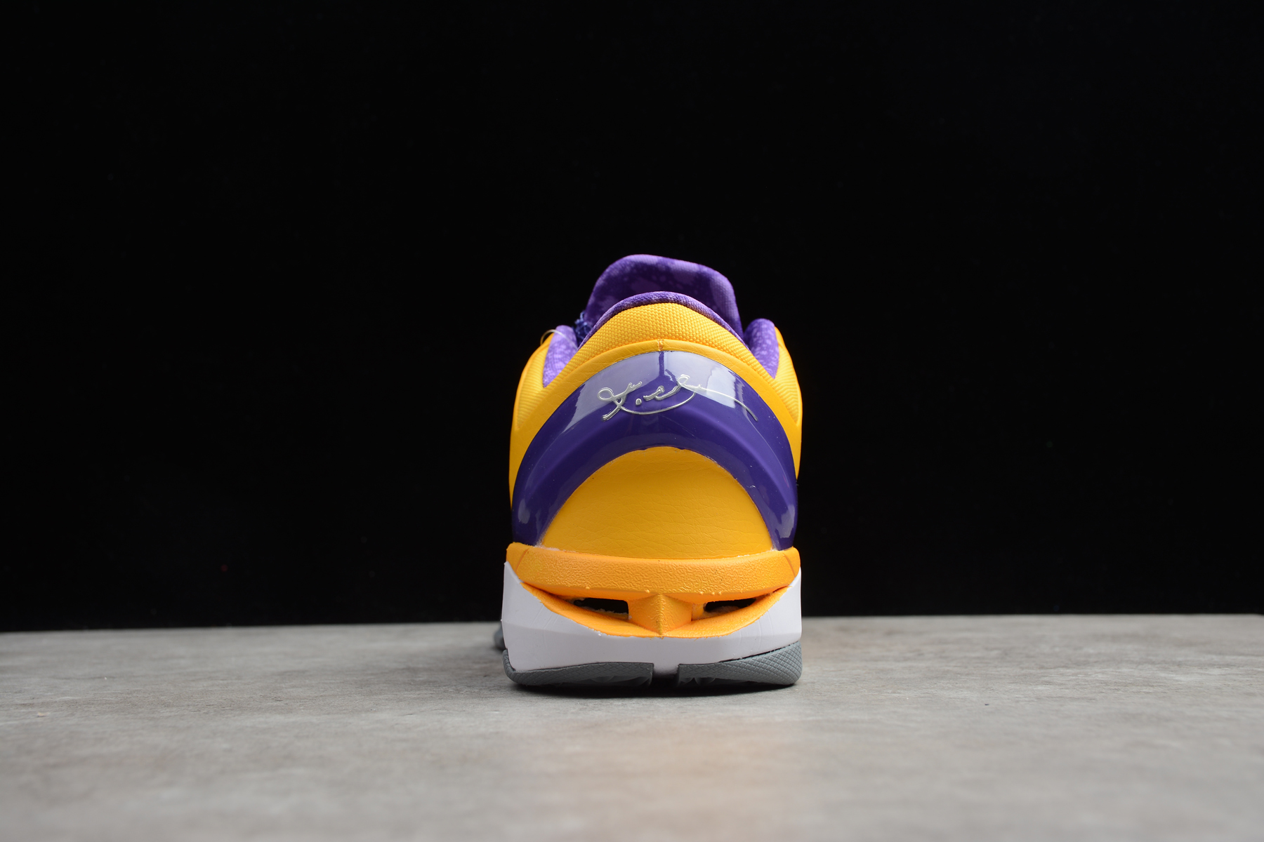 Nike Zoom Kobe 7 X 'Lakers Yin Yang' 488370-500 - KICKS CREW