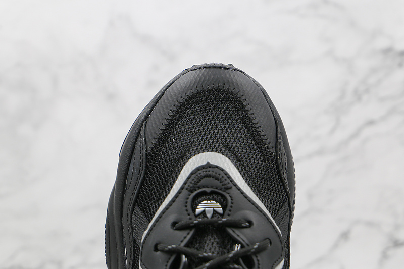 Adidas originals Ozweego Q46168 | KICKSCREW