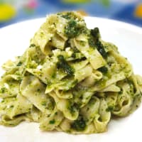 tallarines frescos sin huevos con pesto de rúcula y albahaca tallarines frescos sin huevos con pesto de rúcula y albahaca