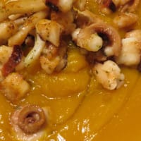 Vellutata di zucca e moscardini