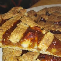 Crostata alla confettura di albicocche vegan