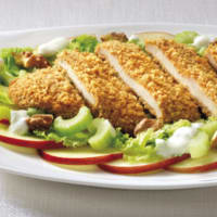 schnitzel de pollo con ensalada de waldfor schnitzel de pollo con ensalada de waldfor