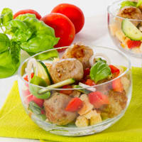 Albóndigas con panzanella Albóndigas con panzanella