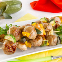 Pinchos con albóndigas Pinchos con albóndigas