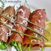 Rollos de carne seca y rúcula Rollos de carne seca y rúcula