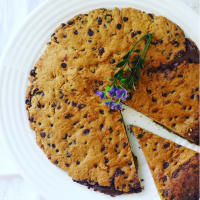 Torta cookie con crema di nocciole ricetta senza uova Torta cookie con crema di nocciole ricetta senza uova