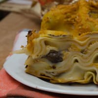 Lasagne with pumpkin pesto and mushrooms