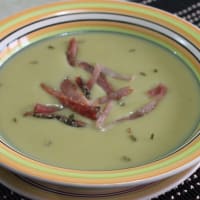 Sopa de puerros, patatas y tocino Sopa de puerros, patatas y tocino