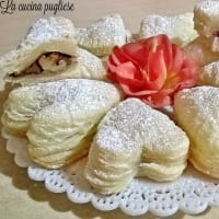 Cuori di sfoglia con nutella e noci