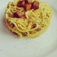 Carbonara con seitán crujiente Carbonara con seitán crujiente