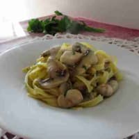 Tagliatelle with mushrooms