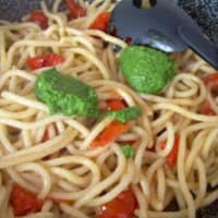 Pasta with cherry tomatoes and rocket pesto step 6