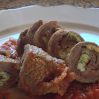 Beef roulade with herb omelette