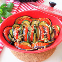 Baked vegetables with aromatherapy oil allaglio