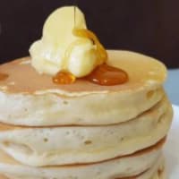 Pancakes with maple syrup