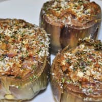 Violetas al horno alcachofas rellenas