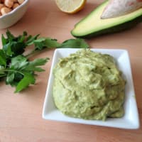 Chickpea sauce and avocado