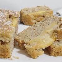 Plumcake con la almendra de manzana y leche de avellana