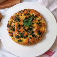 Frittata con alcachofas de Jerusalén y al horno espinacas paso 5