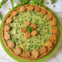 Quiche with peas, spinach, walnuts and ricotta