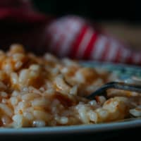 Rice with tomato sauce and mozzarella