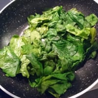 Salmon and spinach quiche step 1