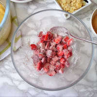 Plumcake with strawberries and ricotta without butter step 2