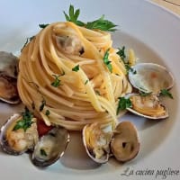 Linguine alle vongole Linguine alle vongole