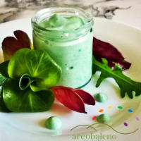 How to Make Colorful Mayonnaise Vegan with Spirulina Algae