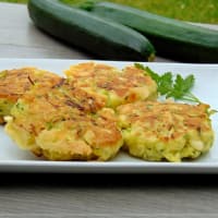 Frittelle filanti di zucchine