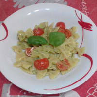 Farfalle Al Pesto Con Pomodorini...