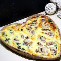 Spinach and mushroom quiche