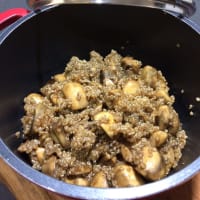 Quinoa with garlic mushrooms