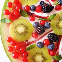 Watermelon pie with fresh fruit and yogurt step 1