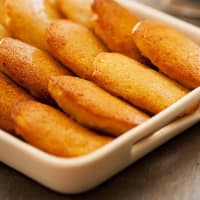 Madeleines vegane al limone e mandorle