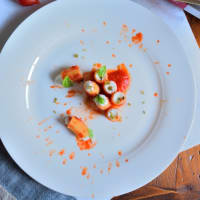 Sleeveless sleeves, tomato and rag ragout with poor parmesan