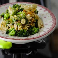 Fiberpasta con cavolfiore, mandorle e pesto di prezzemolo e mandorle