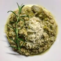 integrante risotto con alcachofas