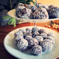 trufas de chocolate y avellanas veganos de coco