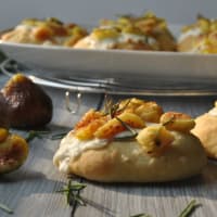 Magdalenas con higos y queso gorgonzola Magdalenas con higos y queso gorgonzola