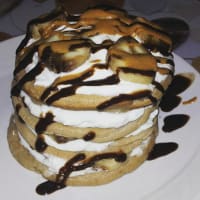 Torretta di pancakes coccocioccobanana