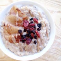 Vegan Porridge Apple and Almond