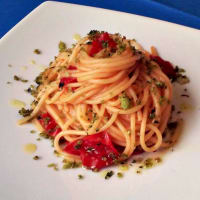 Espaguetis con anchoas Cetara anchoas y tomates caramelo