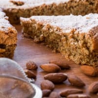 Tía pastel de almendras Luigina