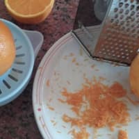 El arroz de Tailandia con el calabacín en juliana de naranja paso 1