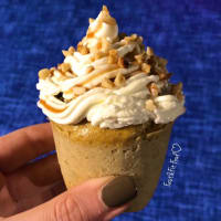 Pumpkin, hazelnuts and raisins cupcakes