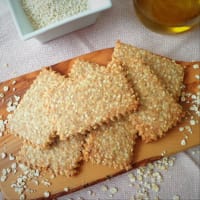 Galleta integral de los copos de avena y sésamo