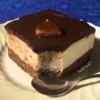 Cheesecake vegan al doppio cioccolato, castagne e rum