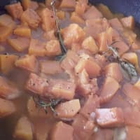 Espaguetis con carne de calabaza rayada y aceitunas paso 3